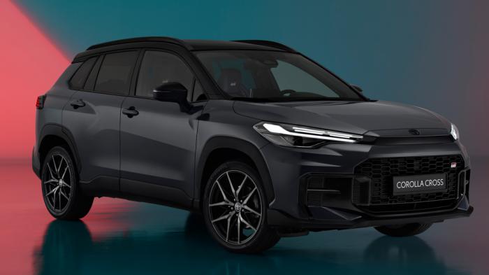 Η ανανεωμένη Corolla Cross στην GR Sport έκδοση. 